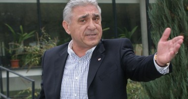 Stire din Eveniment : DOSARUL TRANSFERURILOR. Frații BECALI, BORCEA, COPOS, POPESCU, NEȚOIU, PĂDUREANU și STOICA se duc la ÎNCHISOARE! Iată ce pedepse au primit!