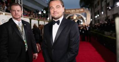 Stire din Monden : VIDEO. DiCaprio și Lady Gaga, moment amuzant la gala Globurilor de Aur