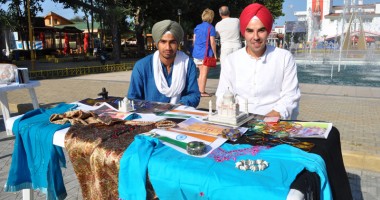 Stire din Diverse : Cultura și tradițiile din 15 țări, la un loc în stațiunea Mamaia
