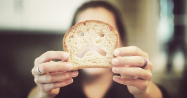 Stire din Sănătate : Cum se depistează intoleranța  la gluten: simptome și investigații
