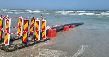 Stire din Actualitate : Garda Naţională de Mediu: Ţeava care deversa ape pluviale în mare, pe plaja de la Năvodari, dezafectată