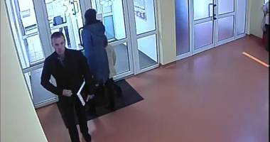 Golea cardurile bancare  din portofelele furate de la constănțeni - 2