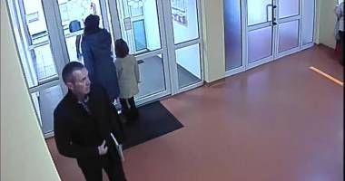 Golea cardurile bancare  din portofelele furate de la constănțeni - 3