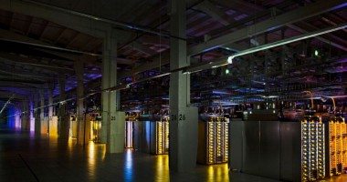 Înăuntru internetului/ Primele fotografii din centrele Google - 4