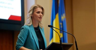 Stire din Eveniment : Alina Gorghiu solicită lămuriri "cât se poate de repede" în cazul judecătoarei de la Mangalia