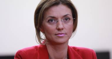 Stire din Politică-Administrație : Gorghiu vrea dezbatere cu PSD pentru votul prin corespondență