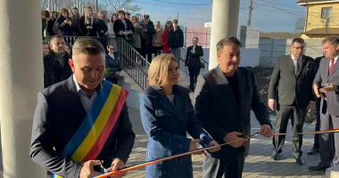 Ministrul Cseke Attila, împreună cu președintele CJC, au inaugurat o creșă la Murfatlar. Următoarea oprire, șantierul Sălii Polivalente din Constanța - 2