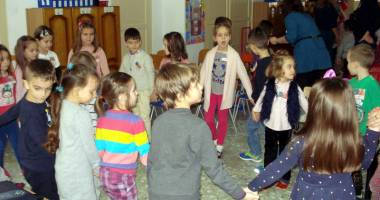 Stire din Cultură-Educație : Oră de istorie  și patriotism,  la Mangalia