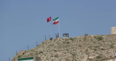 Stire din Actualitate : Iranul își închide postul de frontieră spre Turcia după un nou atac