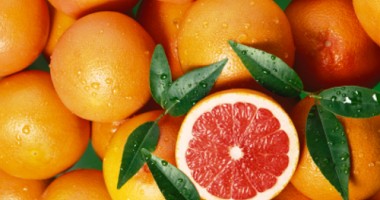 Stire din Economie : 120 de tone de grapefruit provenite din Turcia, distruse. Limitele admise de pesticide erau depășite