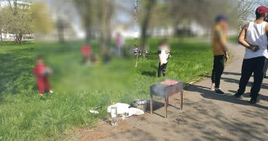 Stire din Eveniment : Constănțeni amendați după ce au aprins grătarul în Parcul Tăbăcărie
