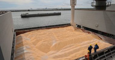 Stire din Economie : Portul Constanţa riscă o aglomerare excesivă în contextul apropierii recoltei interne de cereale