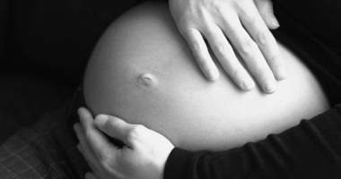 Stire din Diverse : A rămas însărcinată într-un centru de recuperare. Nimeni nu știe cine e tatăl
