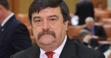 Stire din Eveniment : Fostul judecător al Curții Constituționale Toni Greblă a fost achitat