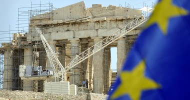 Stire din Actualitate : Grecia, cu un pas în afara zonei Euro