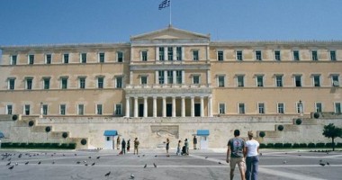 Stire din Actual : Guvernul grec dezminte informațiile  despre o tentativă de lovitură de stat