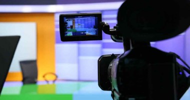 Stire din Actualitate : Justiția anulează închiderea  radio-televiziunii publice din Grecia