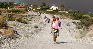 Stire din Actualitate : Grecia oferă vacanțe gratis anumitor români. Trebuie să îndeplinească o condiție