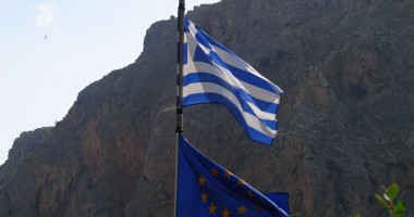 Stire din Actualitate : Cât ar costa ieșirea Greciei din zona Euro