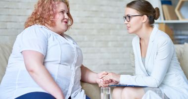 Stire din Sănătate : Câte calorii aveți voie să consumați zilnic pentru a avea o greutate normală