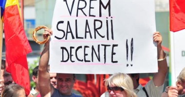 Muncitorii de la Minmetal intră în grevă