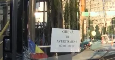 Haos în transportul public după declanșarea unei greve de avertisment