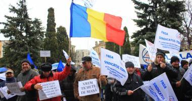 Stire din Social : Astăzi, grevă de avertisment  la Primăria Constanța