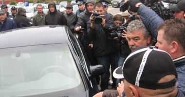 Directorii administrației portului Constanța sunt ținuți "pe tușă" - 4