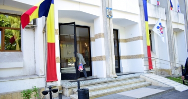 Stire din Social : Grevă japoneză la Primăria Constanța și la SPIT. Unii vor salarii mai mari, alții vor să le rămână la fel ca și până acum
