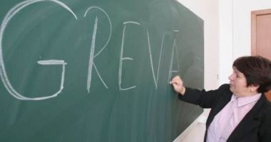 Stire din Cultură-Educație : Simularea examenului de evaluare națională VA FI BOICOTATĂ ÎN PESTE O MIE DE ȘCOLI