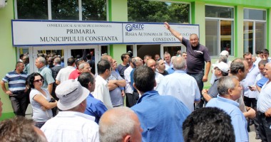 Stire din Social : HAOSUL DIN CULISELE RATC! Ce a declanșat GREVA care a paralizat Constanța și cine sunt ȘEFII TRAȘI PE DREAPTA!