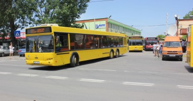 Stire din Social : S-A ÎNCHEIAT GREVA RATC. Autobuzele au început să iasă pe traseu