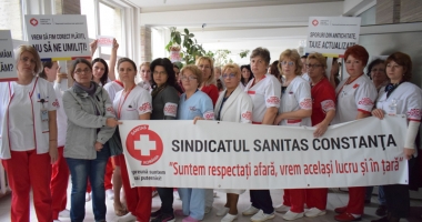 Stire din Sănătate : "Suntem umiliți. Ar putea  un parlamentar trăi cu banii ăștia?"