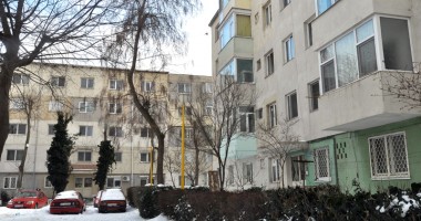 Stire din Economie : Valoarea apartamentelor din Constanța a intrat la apă!