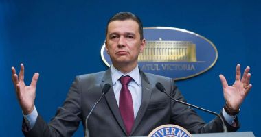 Stire din Politică-Administrație : Grindeanu: "Modalitatea prin care Renate Weber a fost înlocuită din funcţie este neconstituţională"