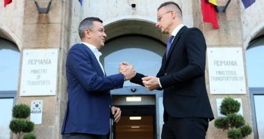 Stire din Economie : Sorin Grindeanu, discuţii cu ministrul ungar al Afacerilor Externe şi Comerţului despre Portul Constanţa