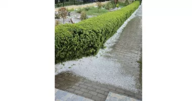 Stire din Social : Dobrogea, sub asediul furtunilor. Grindina face prăpăd în județul Constanța