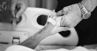 Stire din Social : Atenție, din nou, la gripă! În fiecare oră, aproape 10 cazuri noi de îmbolnăvire!