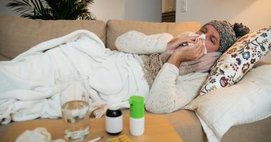Stire din Social : Gripă versus coronavirus. Cum facem diferenţa între cele două afecţiuni