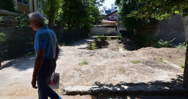 Sarabanda ilegalităților! Scandalul  "gropii" din strada Sarmizegetusa - 2