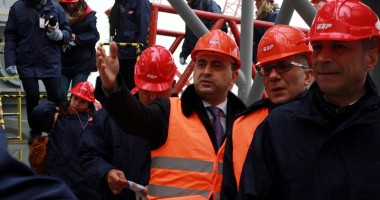 Stire din Economie : Grup Servicii Petroliere a investit 45 milioane de dolari în platforma de foraj marin GSP Uranus