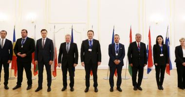 Stire din Economie : Grupul de la Visegrad a adoptat declarația comună privind „agricultura carbonului”