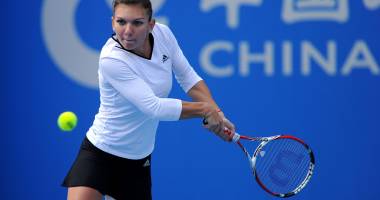Stire din Sport : Simona Halep, calificată în optimile turneului WTA de la Guangzhou