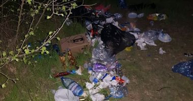 Galerie foto. Mormane de gunoaie și grâu călcat în picioare de petrecăreți, după 1 Mai - 2