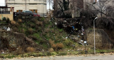 Gunoaie și indiferență pe malurile Plajei Modern - 3