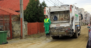 Stire din Social : Plătim mai mult la gunoi!  Polaris dă vina  pe taxa de mediu