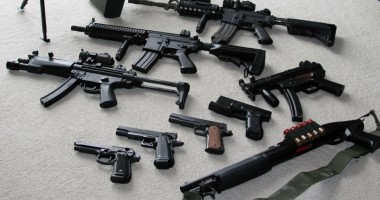 Stire din Eveniment : Traficantă de arme la 60 de ani!