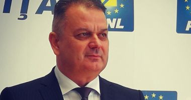 Stire din Politică-Administrație : Virgil Guran: „Predăm postul de premier social-democraţilor când vor ei”