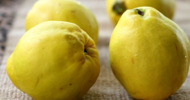 Stire din Sănătate : Ferește-te de boli cu suc de gutui