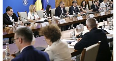 Stire din Politică-Administrație : Guvernul vrea să impună austeritate pentru a se încadra în deficit